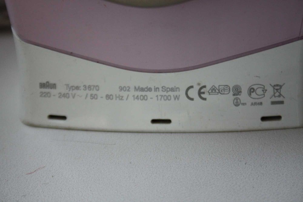 Утюг BRAUN 3670.