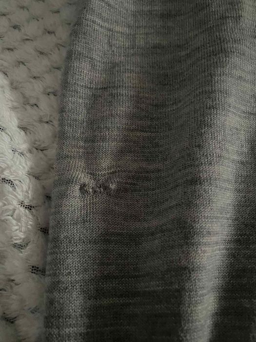 Sweter z wełny merino bertoni rozmiar L.