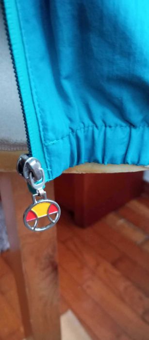 Casaco tipo corta vento Ellesse