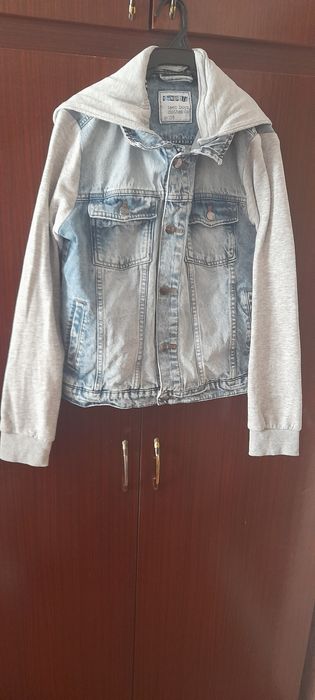 Курточка джинсовая
