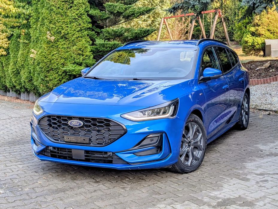 Ford Focus 155 KM, Stan idealny, hak, dwa kluczyki, książka serwisowa