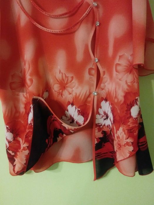 Elegancka luźna tunika do legginsów, spodni.