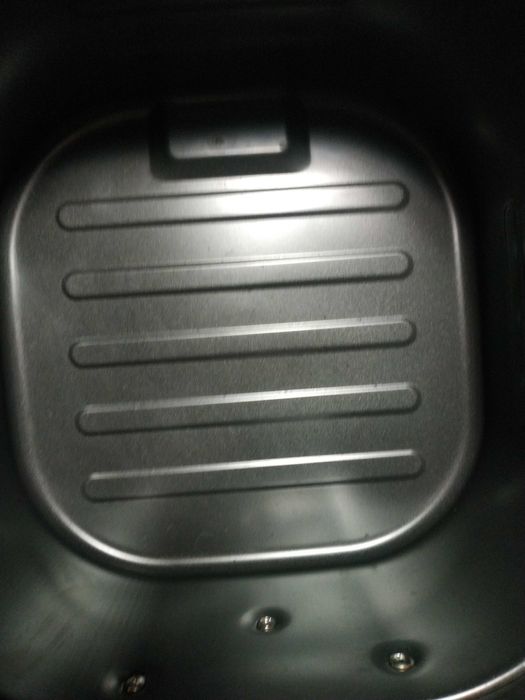 Frytkownica beztłuszczowa Aigostar  1900 W 7 l