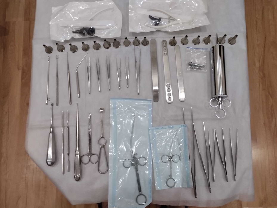 Медичні інструменти для отоларингології