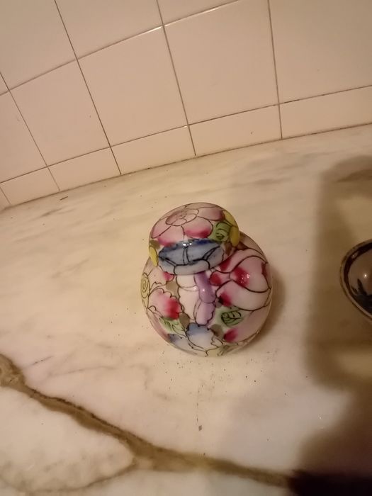 Conjunto de 2 Artigos em Porcelana Antigos