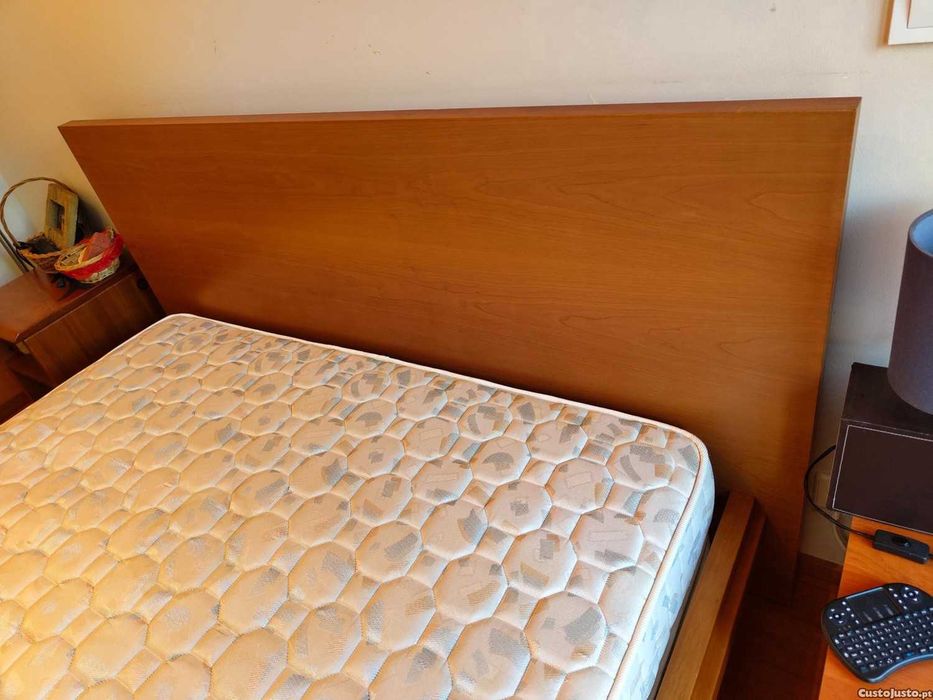 Cama madeira maciça casal 150x190