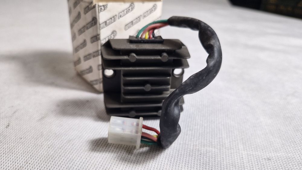 Zipp romet zetka junak barton benzer neker skuter regulator napiecia