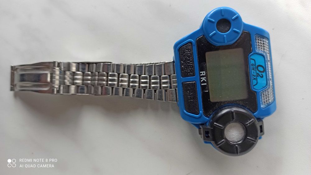 прилад для виміру  вмісту кисню в повітрі