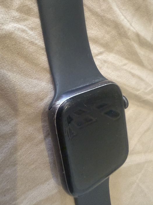 Zegarek apple watch SE
