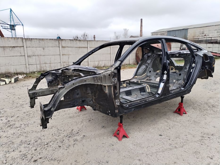 Лот Чверть четверть лонжерон стійка поріг панель криша Honda Insight 3