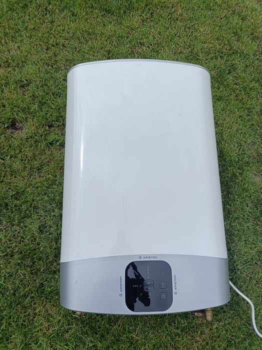 Podgrzewacz wody bojler Ariston Velis EVO 50 EU