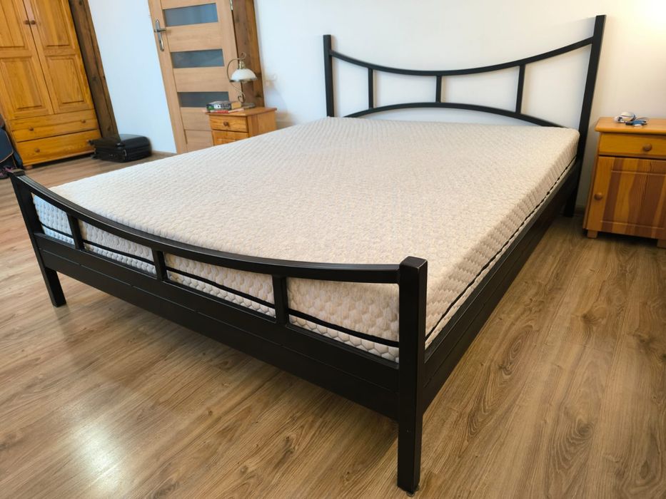 Łóżko metalowe 160x200 z materacem czarne