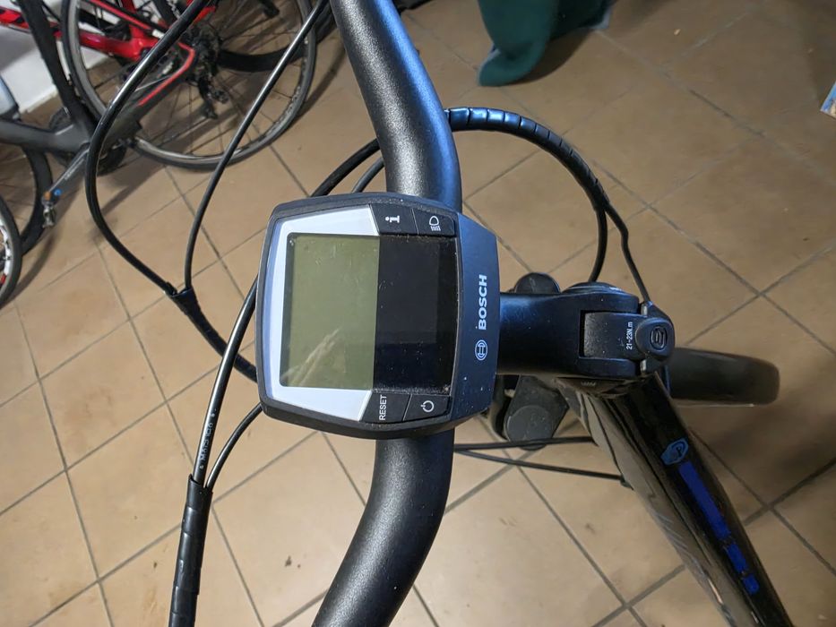 Rower elektryczny Victoria Damka + Bagaznik