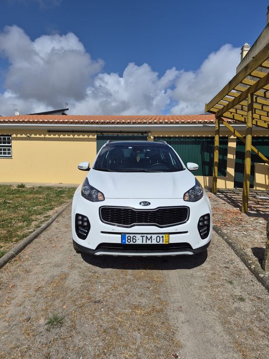 Kia Sportage 1.7 CRDi Nacional | Automático | Teto Panorâmico | Couro
