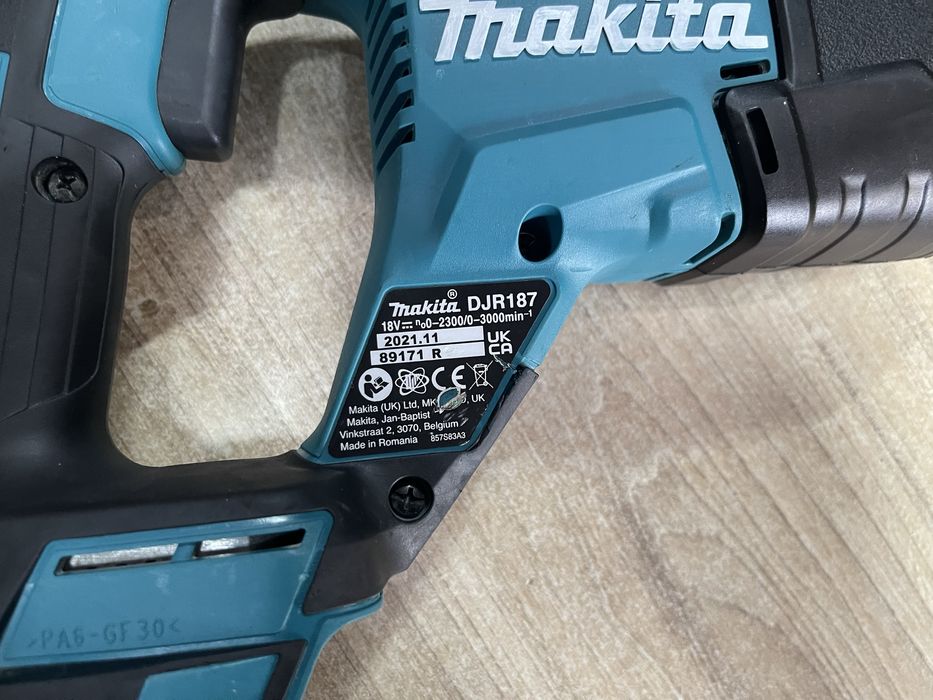 Makita DJR187 / безщіткова шабельна пила Макіта