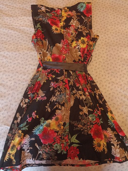 Vestido florido tamanho S