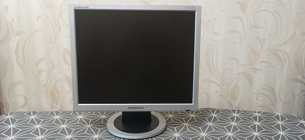 Монітор Samsung SyncMaster 920N