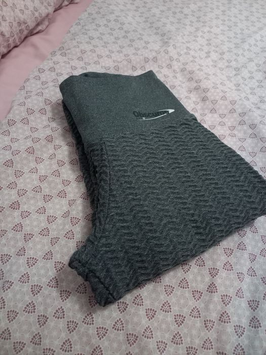 Leggins escama de peixe.