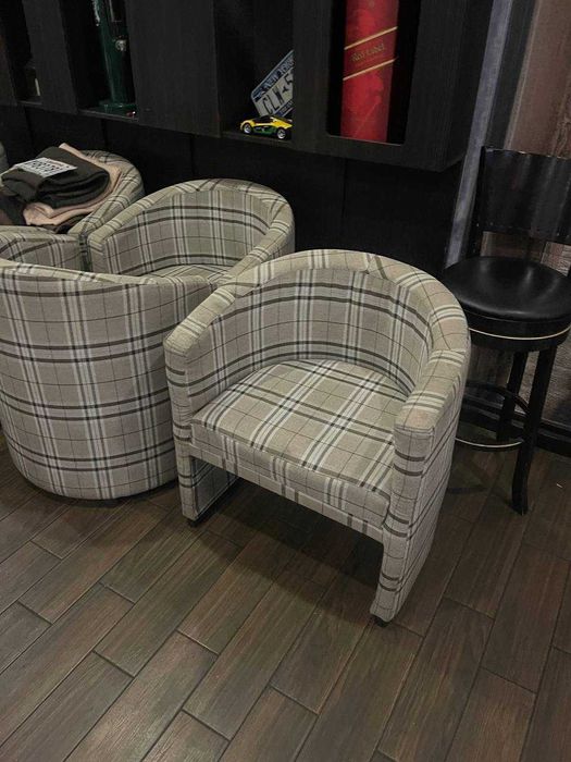 стільці офісні обідні для кафе дому крісла дивани