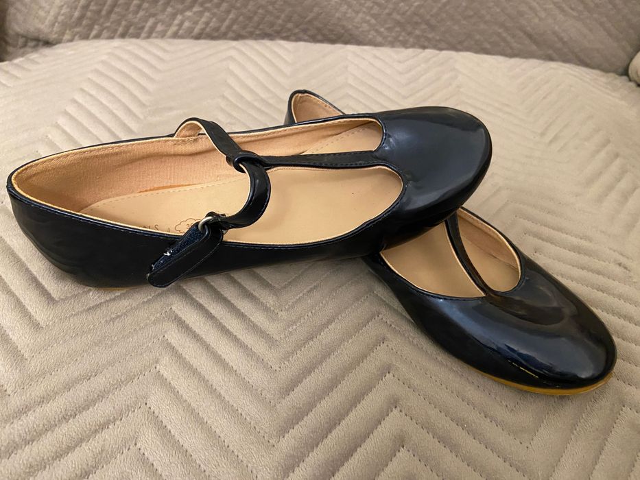 Buty Zara girls baleriny lakierki ciemny granat