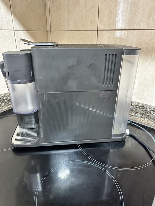 Lattissima One Shadow Black Nespresso