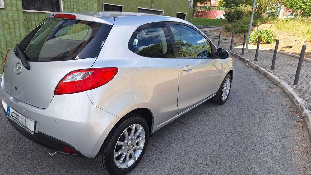 Mazda 2 1.3 Gasolina 2011 – 3 Portas – Económico e Fiável