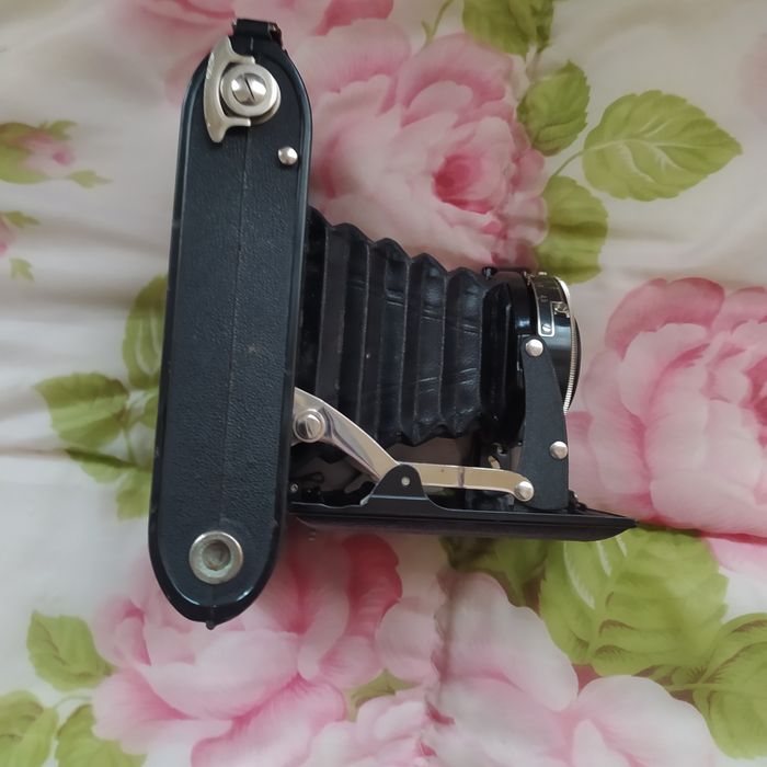 Старый фотоаппарат Германия