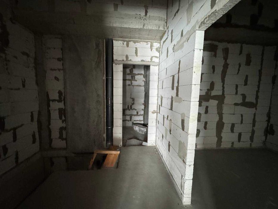 Продам велику 3-кімнатну квартиру в ЖК Гостомель Резідентс