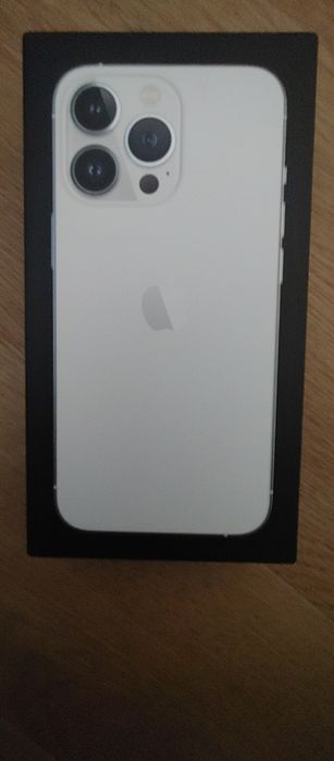 iPhone 13 Pro opakowanie
