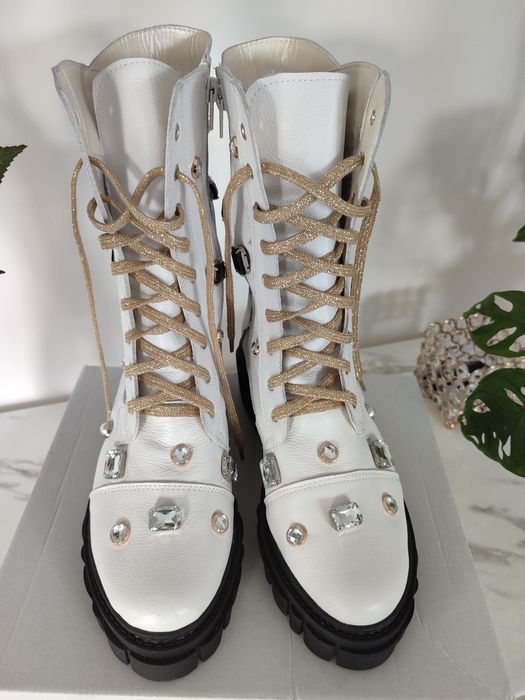 Eleganckie workery z ozdobami naturalna skóra kolory