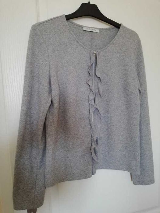 Sweter szary 38-40