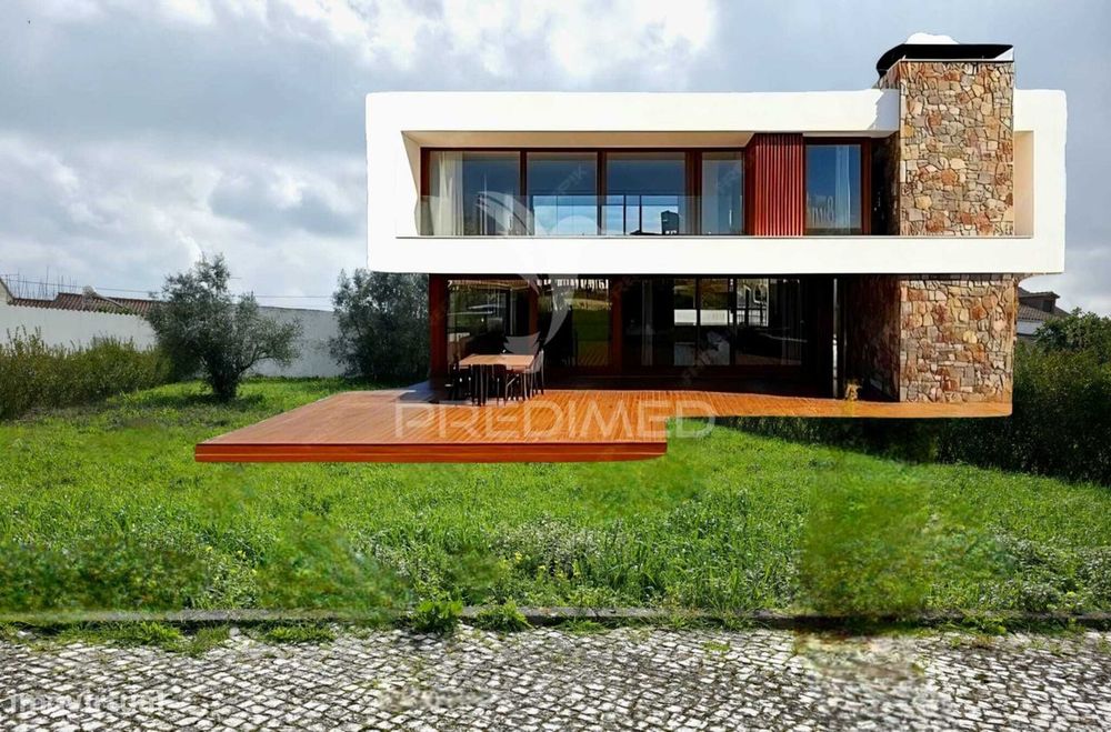 Lote de Terreno Urbano com 710m² — Marmeleira E Assentiz, Santarém
