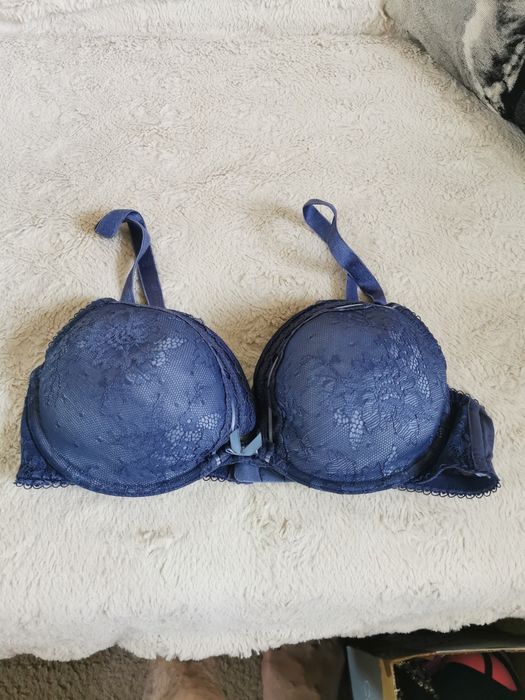 Biustonosz Sekret POSSESIONS r. 75DD