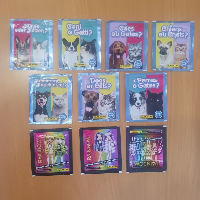 Lote x69 saquetas / carteiras de cromos diferentes
Panini e Topps