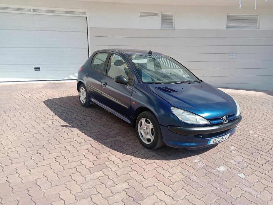 Peugeot 206 1.2 16.vavulas ano 99 — photo 2