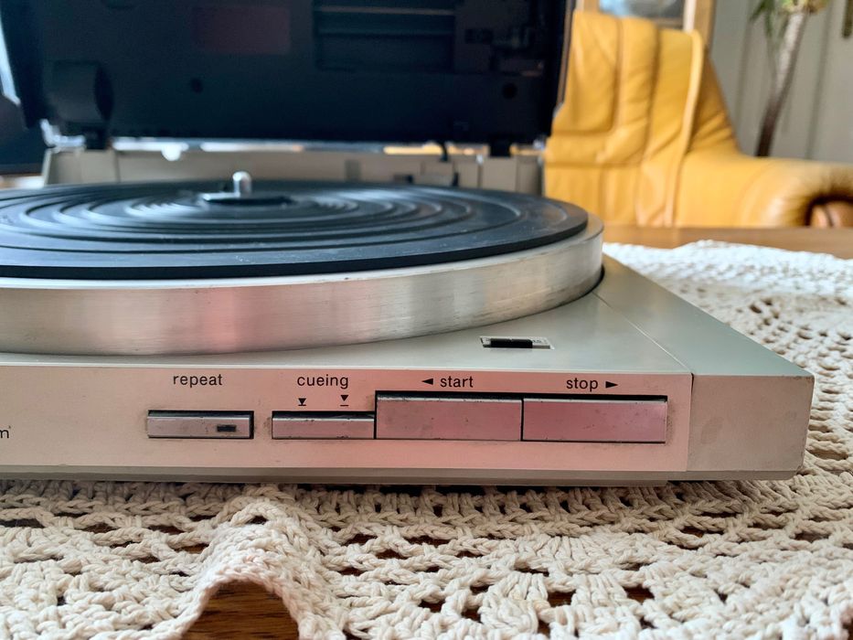 Gramofon Technics SL-3