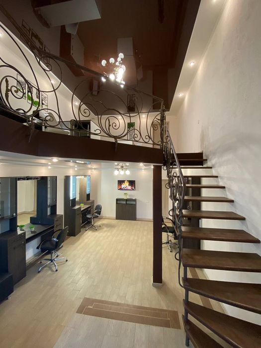 Аренда мест для мастера парикмахера, лешмейкера, бровиста