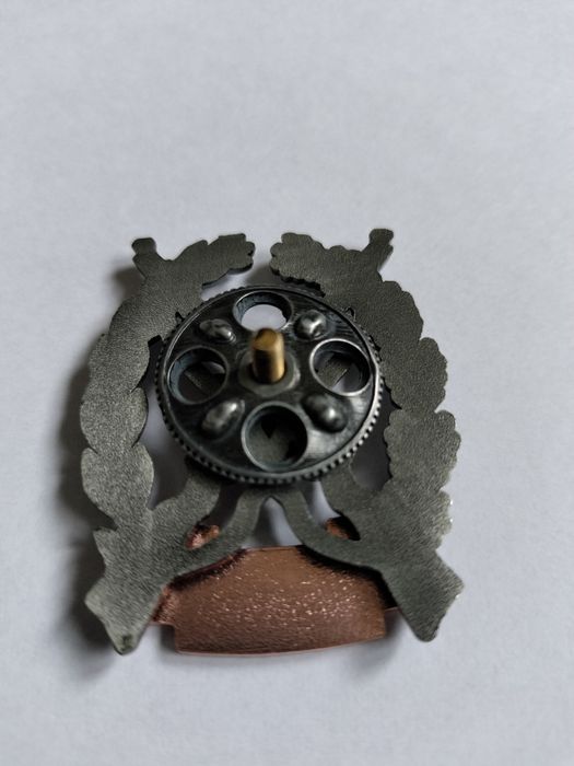 Absolwentka szkoły podoficerskiej Poznań