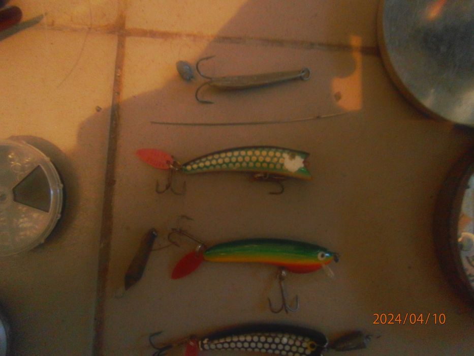 удочки для рыбалки.