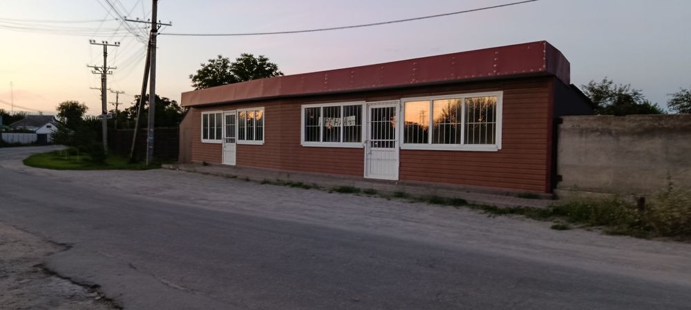 Здам торгове поміщеня