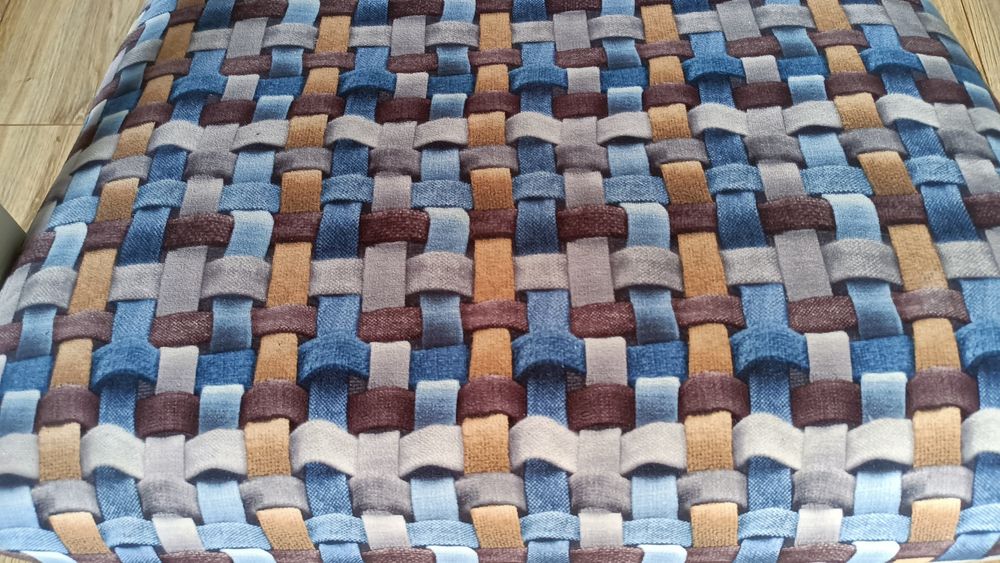 Fotel PRL typu lisek