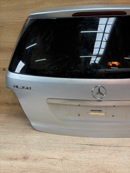 klapa bagażnika mercedes ml350 kolor 775