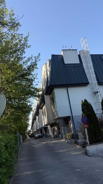 Na sprzedaż wyjątkowe dwupoziomowe mieszkanie z garażem podziemnym na zamkniętym osiedlu w Piasecznie przy ul. Staszica