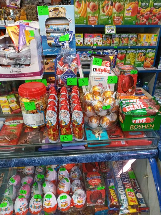 ПРОДАЖ - ОРЕНДА.  Магазин - бар. Заставна,вул.Бажанського.