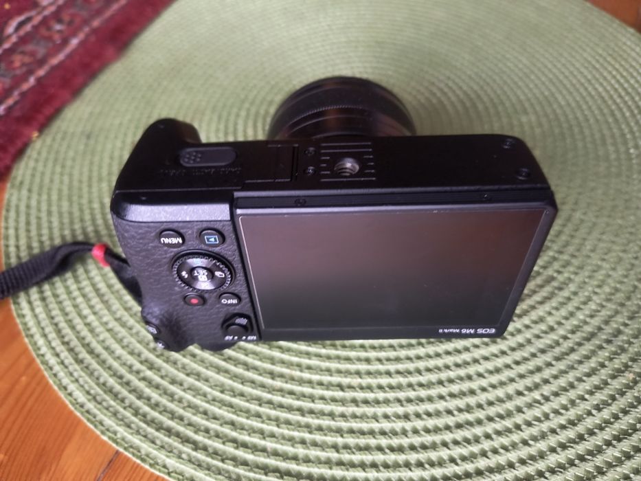Canon eos m6 Mark II