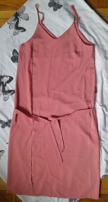 Сукні, костюми, платтячка жіночі