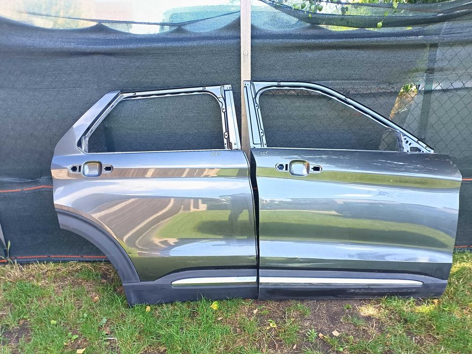 Drzwi prawa strona Ford Explorer 2020-> oryginał Ford nr4565