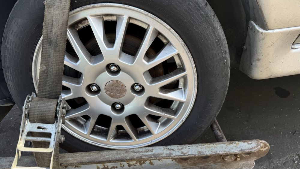 Mitsubishi  space star 1.9 DID Ano 2003 viatura para venda de peças