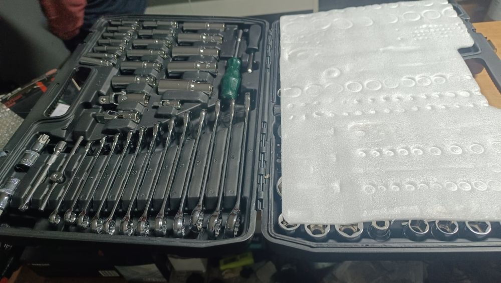 Mala de ferramentas nova 216 peças