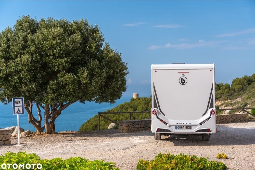 Kamper 4 osobowy wypożyczalnia  wynajem benimar yrtero 861